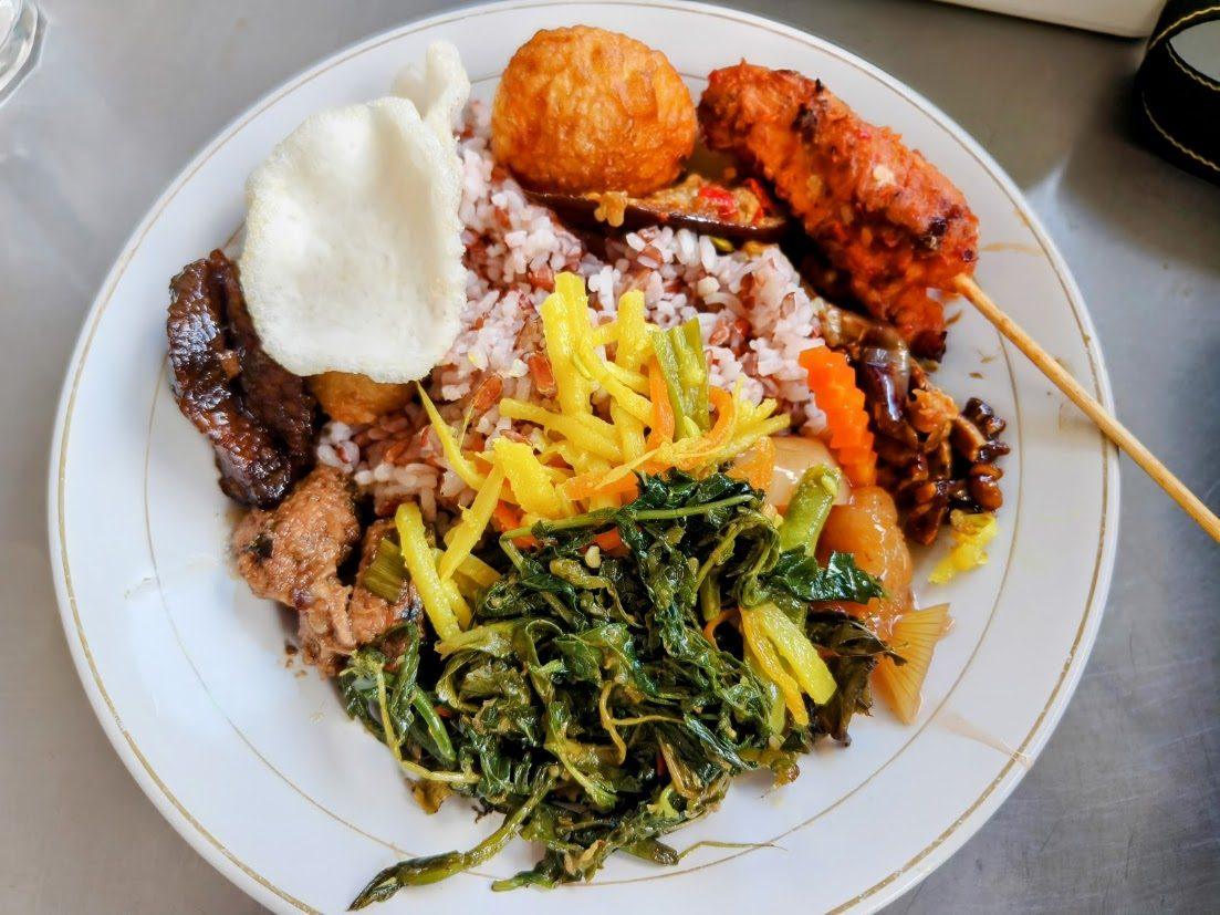 Manadonese plate